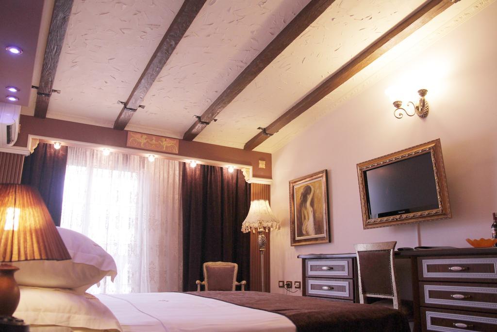 Hotel Boutique Vila Fernando Tirana Værelse billede